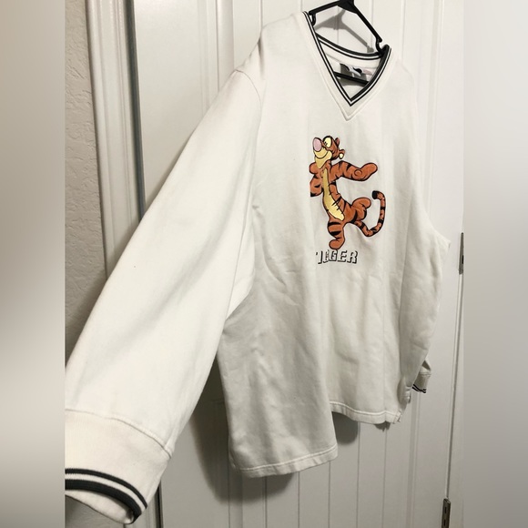 Disney Plus Size Sweatshirt - Picture 5 of 9